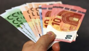 hal yang harus dipersiapkan saat di Eropa uang
